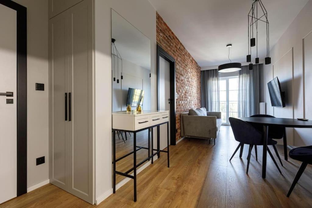 Apartment Golden - Great Location - Cozy And Bright&janapawla19 Breslau